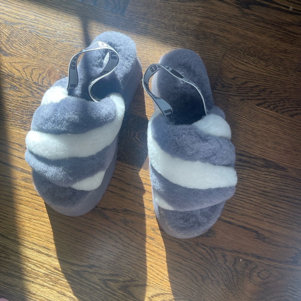 UGG platform slippers size 10